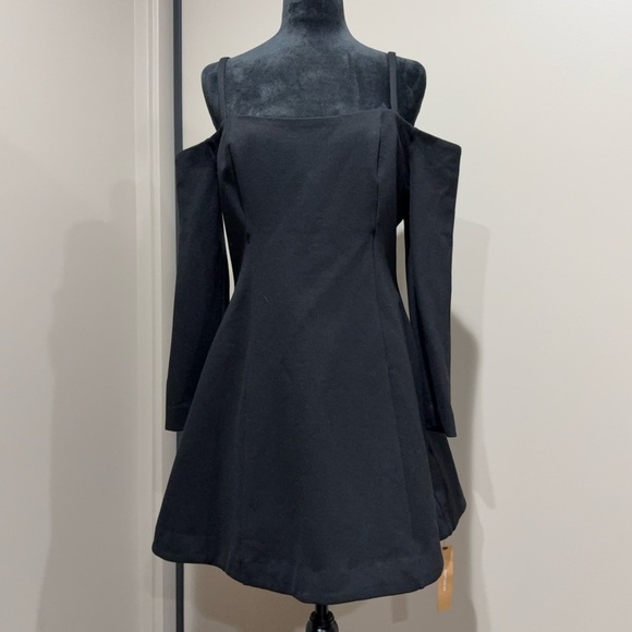 Reformation Dresses & Skirts - Reformation Elegant Black Off-Shoulder Long Sleeve Holiday Party Dress